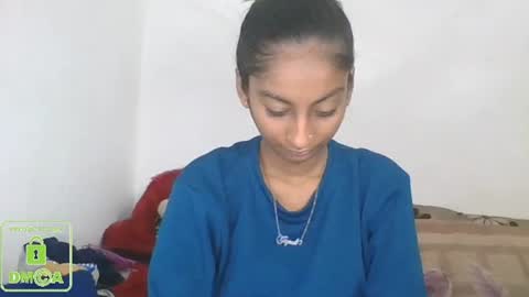 Snapshot of the_right_girl chatting on 01/26/25, 08:14 Suzan Sexy online show from 01/26/25, 08:14