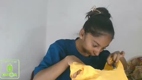 Snapshot of the_right_girl chatting on 02/06/25, 06:51 Suzan Sexy online show from 02/06/25, 06:51