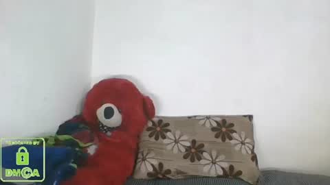 Snapshot of the_right_girl chatting on 02/06/25, 12:59 Suzan Sexy online show from 02/06/25, 12:59