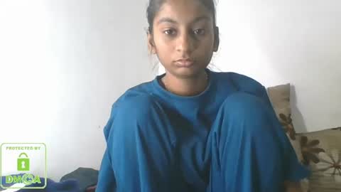 Snapshot of the_right_girl chatting on 02/06/25, 04:03 Suzan Sexy online show from 02/06/25, 04:03