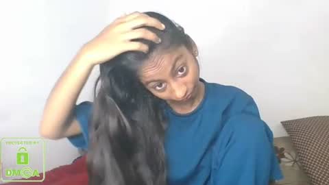 Snapshot of the_right_girl chatting on 02/08/25, 04:14 Suzan Sexy online show from 02/08/25, 04:14