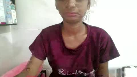 Snapshot of the_right_girl chatting on 11/15/25, 04:10 Suzan Sexy online show from 11/15/25, 04:10