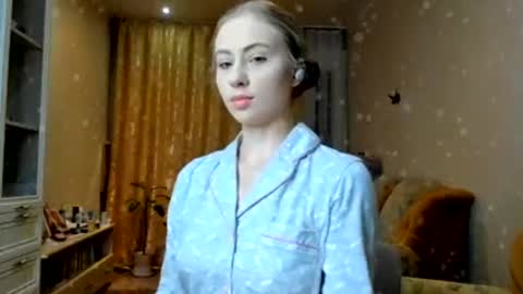 Snapshot of the_steel_magnolia_ chatting on 01/05/25, 01:15 Ally STREAMING ON TWITCH NOW Check my Twitter for updates online show from 01/05/25, 01:15