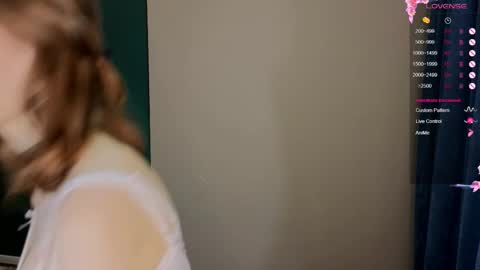 Snapshot of the_vickky chatting on 02/12/26, 05:41 Vicky online show from 02/12/26, 05:41