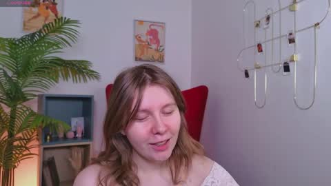 The Rosemarie I Wed FriSun 1 AM  9 AM EDT online show from 05/20/26, 05:35