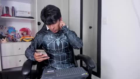 Snapshot of the_weed_guys chatting on 10/30/25, 02:40 Danny online show from 10/30/25, 02:40