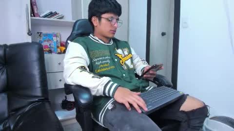 Danny online show from 12/22/25, 02:30