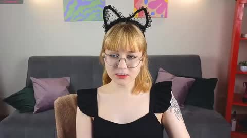 thea_quill online show from 04/04/26, 03:42