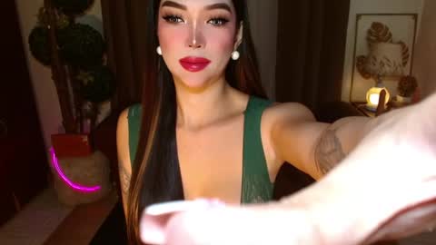 thea_whong online show from 05/02/26, 01:21