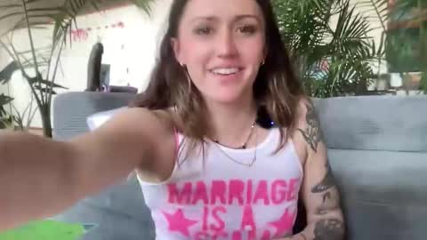 Arabella online show from 04/01/26, 10:07