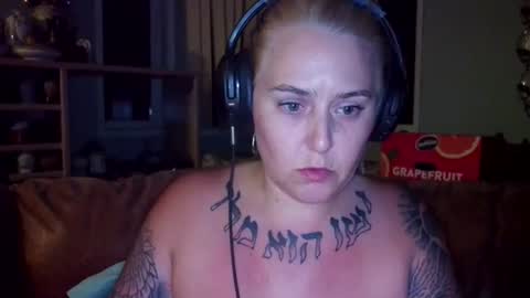 Snapshot of theauroramae chatting on 07/07/26, 06:47 theauroramae - online show from 07/07/26, 06:47