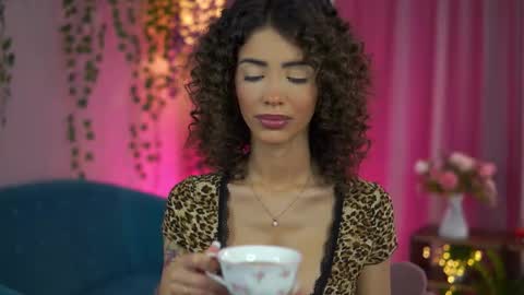 Ayana online show from 11/23/25, 11:32