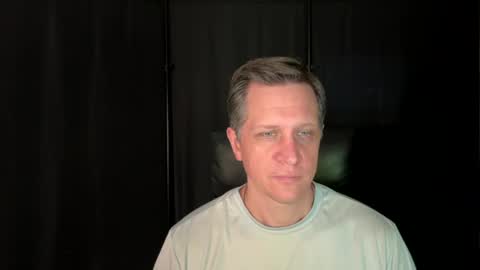 Snapshot of thebatandthecat10 chatting on 07/03/26, 12:55 ISABELLA or MATT online show from 07/03/26, 12:55
