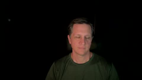 Snapshot of thebatandthecat10 chatting on 07/11/26, 04:32 ISABELLA or MATT online show from 07/11/26, 04:32