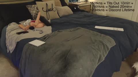 Snapshot of thebeautifulbadassnextdoor chatting on 12/16/24, 03:54 Tatum Shae online show from 12/16/24, 03:54