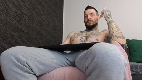 John online show from 02/07/25, 08:01