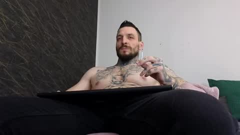 John online show from 02/09/25, 02:18