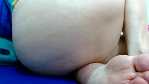 Snapshot of thebestpussyhairy chatting on 12/16/24, 03:08 Karla online show from 12/16/24, 03:08