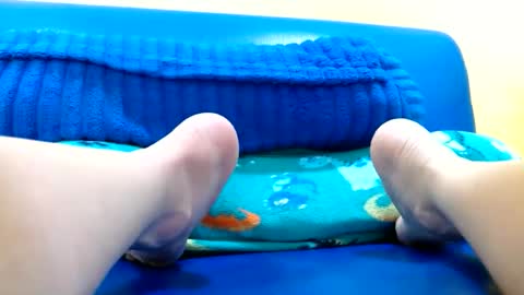 Snapshot of thebestpussyhairy chatting on 10/19/25, 06:14 Karla online show from 10/19/25, 06:14