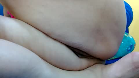 Snapshot of thebestpussyhairy chatting on 11/21/25, 09:30 Karla online show from 11/21/25, 09:30