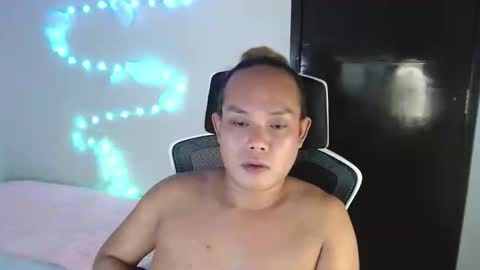 thebitch_cowbell online show from 10/27/25, 09:08