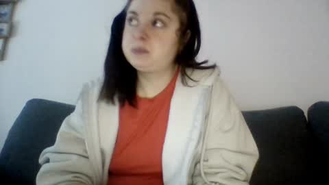 Snapshot of theblackdiamond194588 chatting on 12/17/24, 12:54 raissa online show from 12/17/24, 12:54