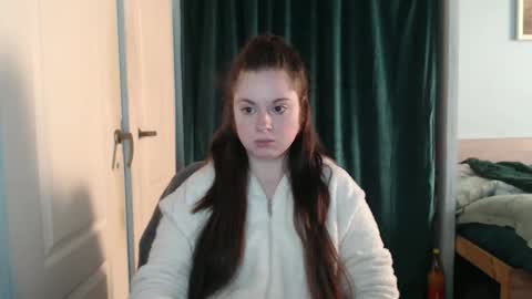 Snapshot of theblackdiamond194588 chatting on 05/06/26, 09:47 raissa online show from 05/06/26, 09:47