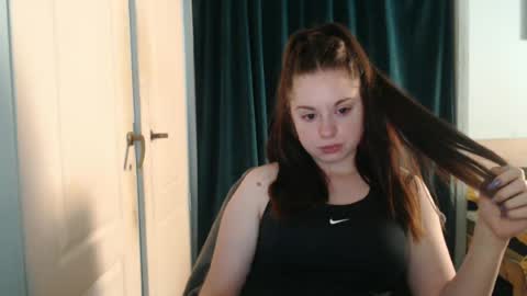 Snapshot of theblackdiamond194588 chatting on 07/06/26, 09:39 raissa online show from 07/06/26, 09:39