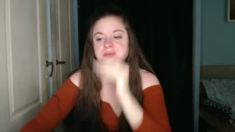 Snapshot of theblackdiamond194588 chatting on 07/19/26, 05:00 raissa online show from 07/19/26, 05:00
