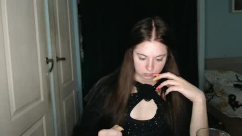 Snapshot of theblackdiamond194588 chatting on 08/01/26, 01:21 raissa online show from 08/01/26, 01:21