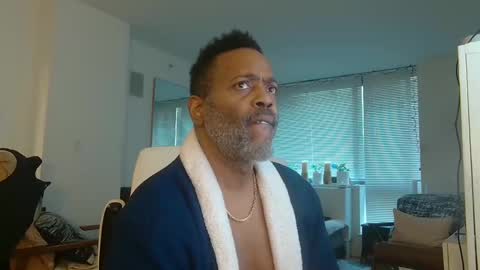 Snapshot of theblacklordmaster chatting on 02/13/25, 04:17 theblacklordmaster online show from 02/13/25, 04:17