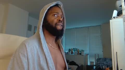 Snapshot of theblacklordmaster chatting on 10/03/25, 12:35 theblacklordmaster online show from 10/03/25, 12:35