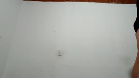 Snapshot of thebluesky_18 chatting on 09/28/25, 12:43 thebluesky_18 online show from 09/28/25, 12:43