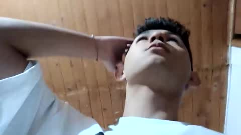 Snapshot of thebluesky_18 chatting on 11/29/25, 06:11 thebluesky_18 online show from 11/29/25, 06:11