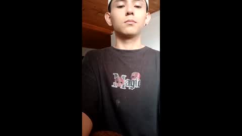 Snapshot of thebluesky_18 chatting on 12/04/25, 07:00 thebluesky_18 online show from 12/04/25, 07:00