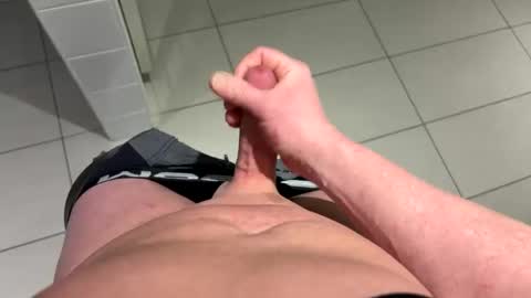 Snapshot of thebodythefeet chatting on 02/13/26, 03:19 thebodythefeet online show from 02/13/26, 03:19