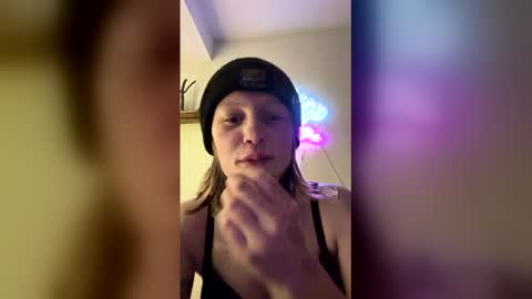 Snapshot of theborderline14 chatting on 02/02/26, 05:50 theborderline14 online show from 02/02/26, 05:50