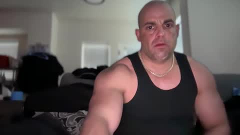 Snapshot of thebuzz777 chatting on 03/06/25, 12:10 theBuzz777 online show from 03/06/25, 12:10