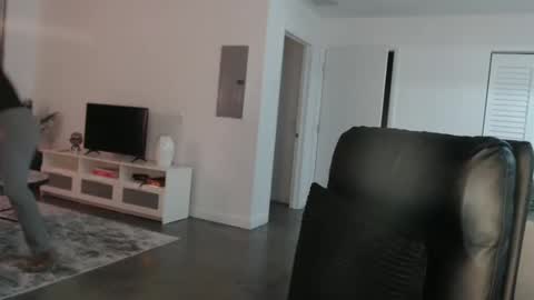 Snapshot of thecaramelldoll chatting on 01/23/25, 11:36 thecaramelldoll online show from 01/23/25, 11:36