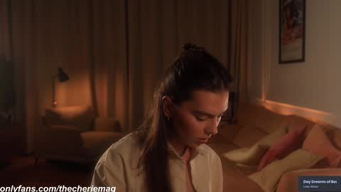 Snapshot of thecherie chatting on 11/14/25, 08:18 Cherie online show from 11/14/25, 08:18