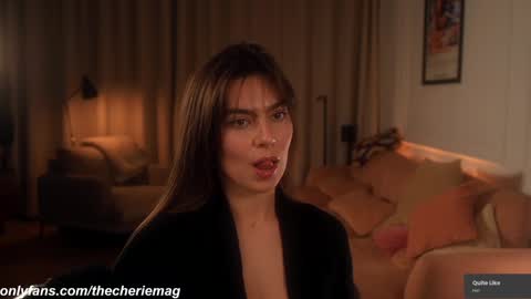 Snapshot of thecherie chatting on 11/27/25, 08:44 Cherie online show from 11/27/25, 08:44