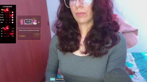 Snapshot of thecherry_paulette chatting on 02/14/25, 11:09 Paulette online show from 02/14/25, 11:09