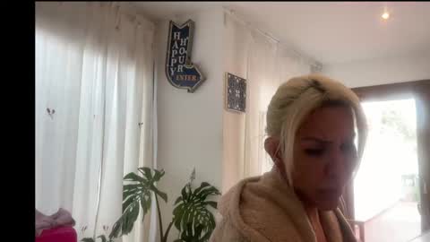 Snapshot of thecontcobracock24cm chatting on 01/13/25, 10:25 thecontcobracock24cm online show from 01/13/25, 10:25