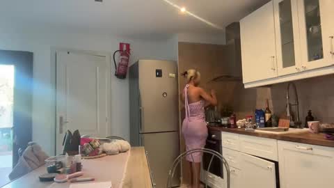 Snapshot of thecontcobracock24cm chatting on 01/28/25, 03:46 thecontcobracock24cm online show from 01/28/25, 03:46