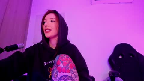 Alicia Alikath  online show from 01/11/25, 12:22