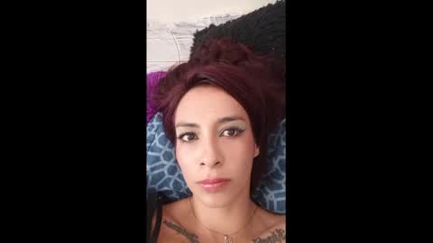 Snapshot of thecrazy_couple chatting on 01/10/25, 07:11 Amber online show from 01/10/25, 07:11