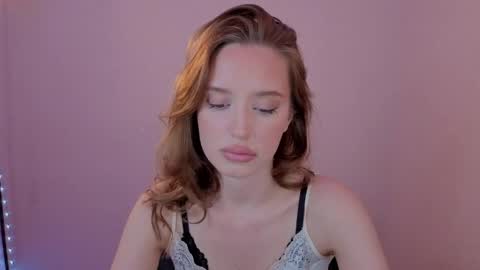 Olivia online show from 05/11/26, 07:11