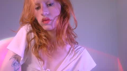 Snapshot of thedollxxxperience chatting on 12/21/24, 07:38 Yolanda online show from 12/21/24, 07:38