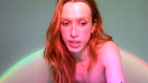 Snapshot of thedollxxxperience chatting on 02/02/25, 11:21 Yolanda online show from 02/02/25, 11:21