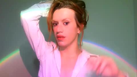 Snapshot of thedollxxxperience chatting on 02/25/25, 04:42 Yolanda online show from 02/25/25, 04:42